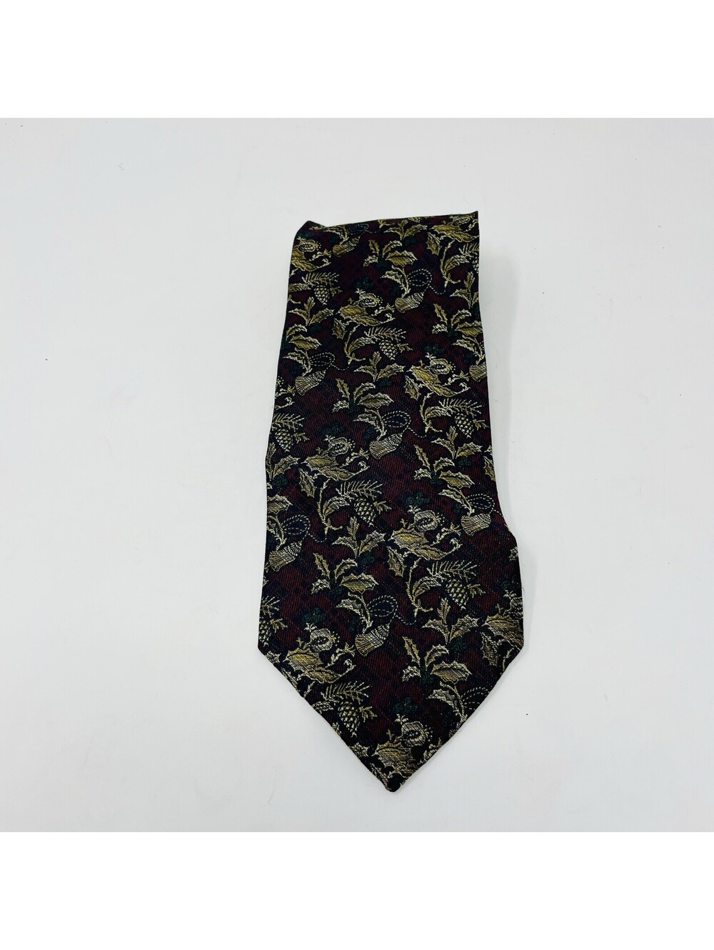 AUDREY BUCHNER  MEN'S TIE  100% SILK MADE IN USA